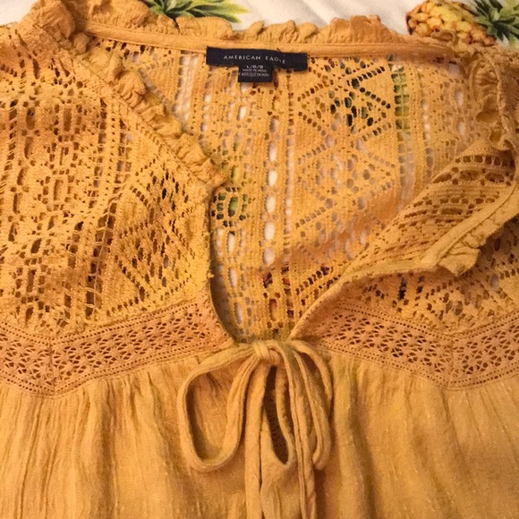 Mustard yellow American Eagle pheasant top - Picture 2 of 4